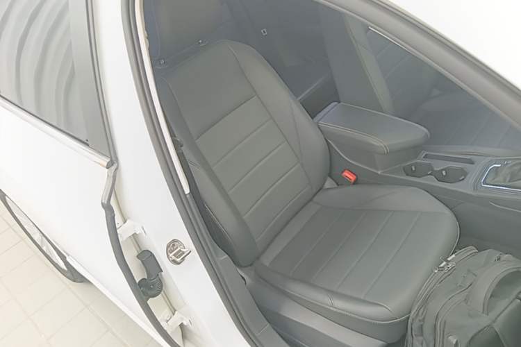 Used Volkswagen Lavida 2018 1.5L Automatic Comfort Edition China V Standard Right Front Seat