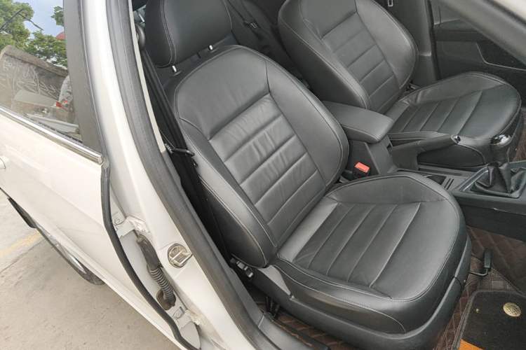 Used Volkswagen Lavida 2018 Classic 1.5L Manual Comfort Edition China VI Standard Right Front Seat