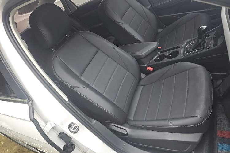 Used Volkswagen Lavida 2018 1.5L Automatic Comfort Edition China V Standard Right Front Seat