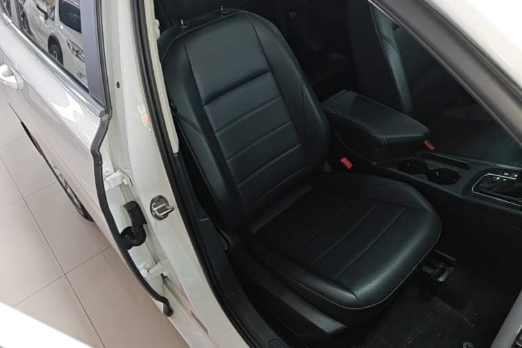 Used Volkswagen Lavida 2018 1.5L Automatic Comfort Edition China V Standard Right Front Seat