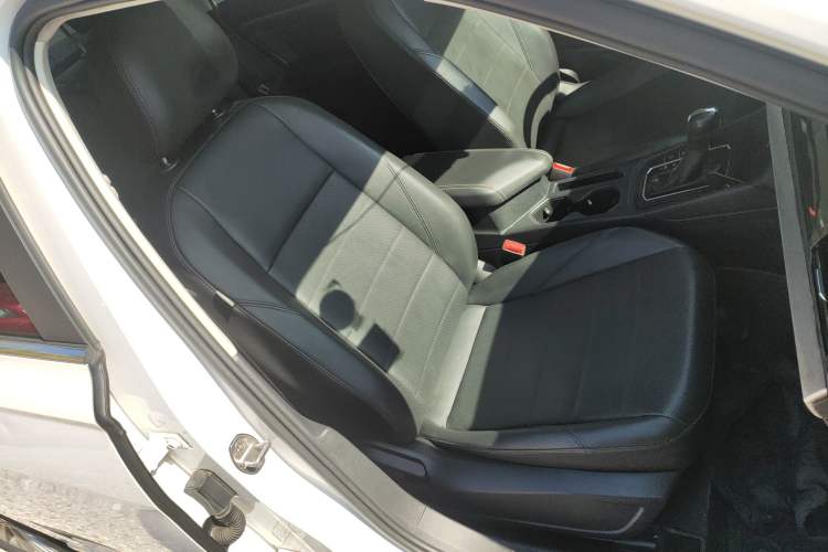 Used Volkswagen Lavida 2018 1.5L Automatic Comfort Edition China V Standard Right Front Seat