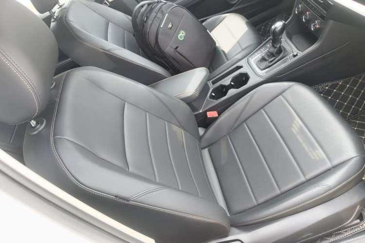 Used Volkswagen Lavida 2018 1.5L Automatic Comfort Edition China V Standard Right Front Seat