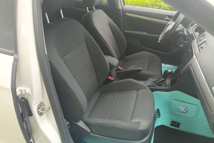 Used Volkswagen Lavida 2018 Classic 1.5L Automatic Fashion Edition China VI Standard Right Front Seat