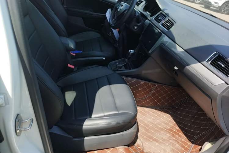 Used Volkswagen Lavida 2018 Classic 1.5L Automatic Fashion Edition China VI Standard Right Front Seat