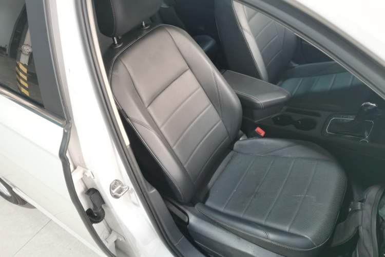 Used Volkswagen Lavida 2018 1.5L Automatic Comfort Edition China V Standard Right Front Seat