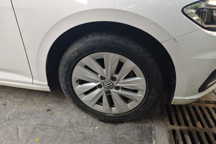 Used Volkswagen Lavida 2018 Hatchback 280TSI DSG Comfort Edition China V Standard Right Front Wheel Hub