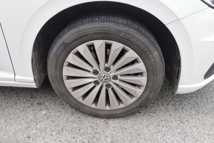 Used Volkswagen Lavida 2018 280TSI DSG Comfort Edition China V Standard Right Front Wheel Hub