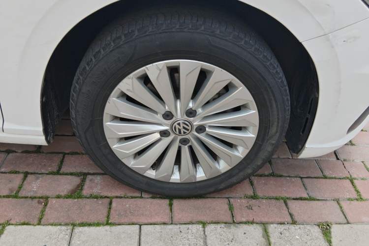 Used Volkswagen Lavida 2018 280TSI DSG Comfort Edition China V Standard Right Front Wheel Hub