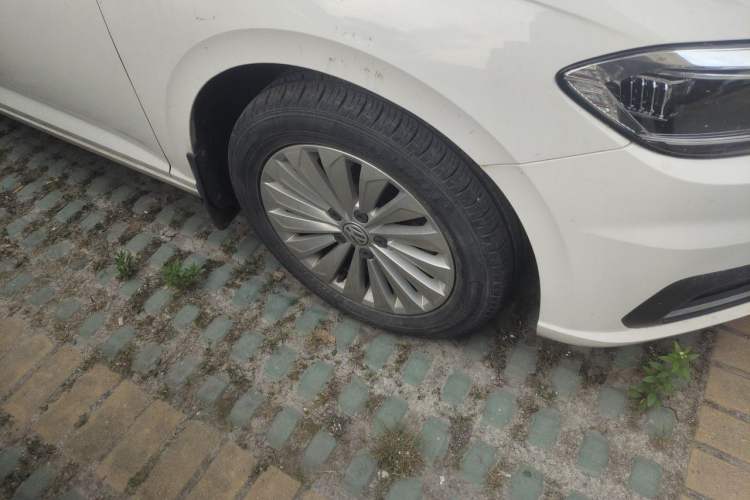 Used Volkswagen Lavida 2018 1.5L Automatic Comfort Edition China V Standard Right Front Wheel Hub