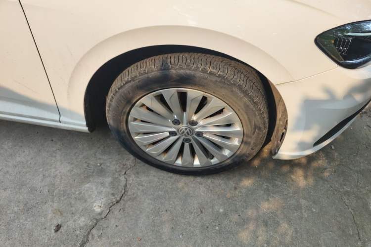 Used Volkswagen Lavida 2018 280TSI DSG Comfort Edition China V Standard Right Front Wheel Hub