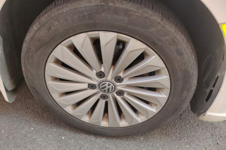 Used Volkswagen Lavida 2018 280TSI DSG Comfort Edition China V Standard Right Front Wheel Hub