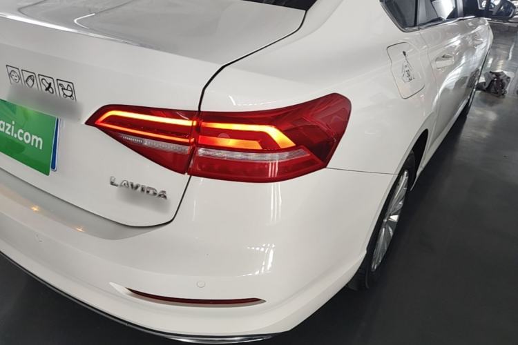 Used Volkswagen Lavida 2018 280TSI DSG Comfort Edition China V Standard Right Rear Taillight