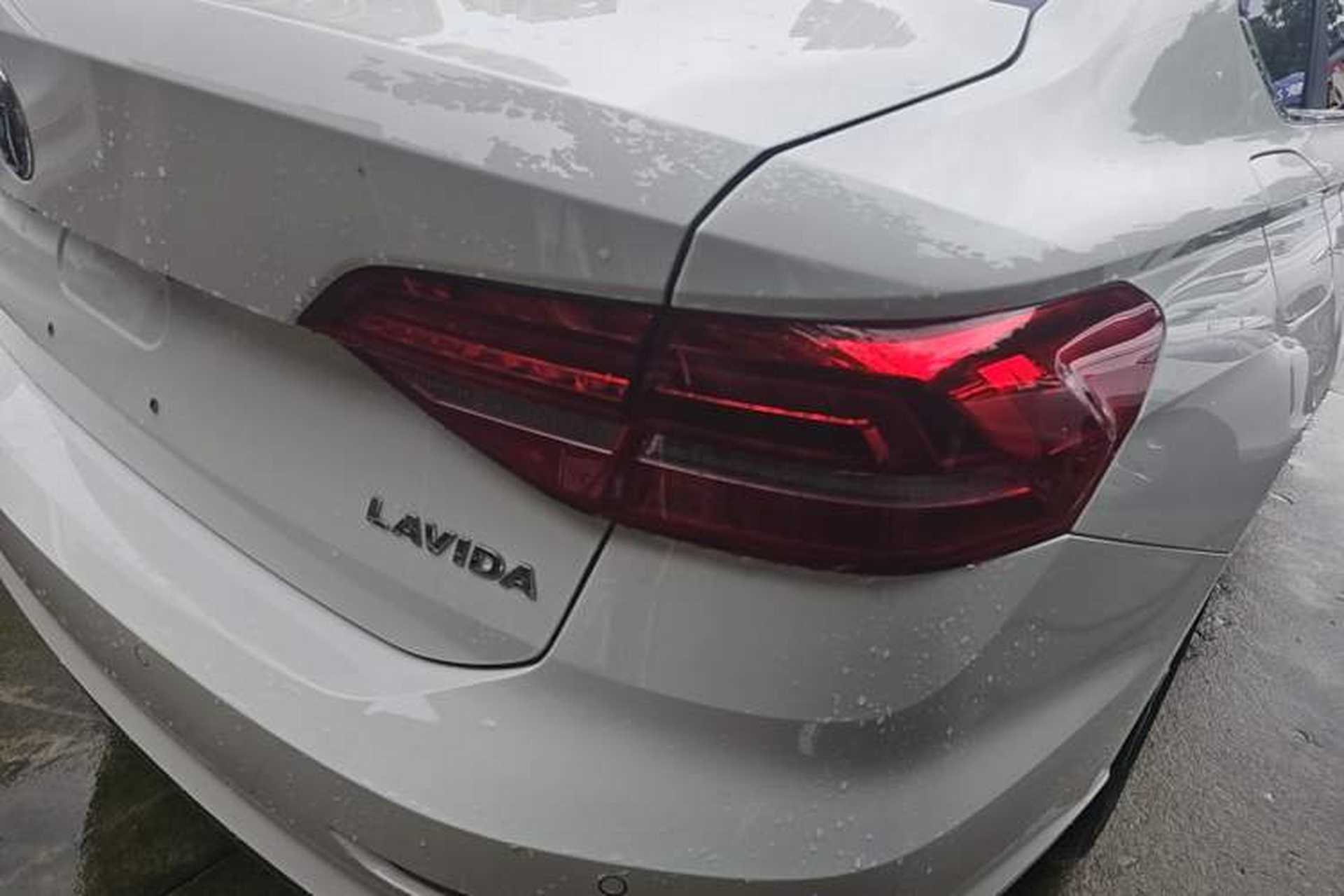 Used Volkswagen Lavida 2018 1.5L Automatic Comfort Edition China V Standard Right Rear Taillight