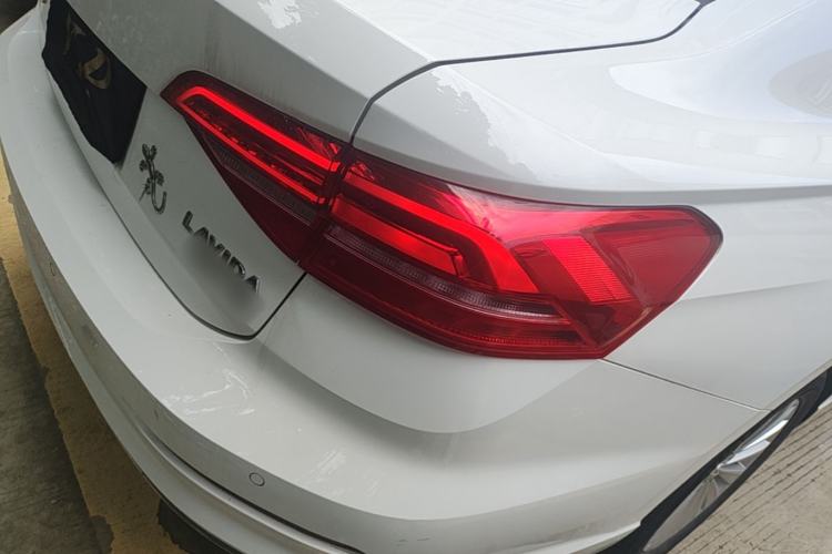 Used Volkswagen Lavida 2018 280TSI DSG Comfort Edition China V Standard Right Rear Taillight
