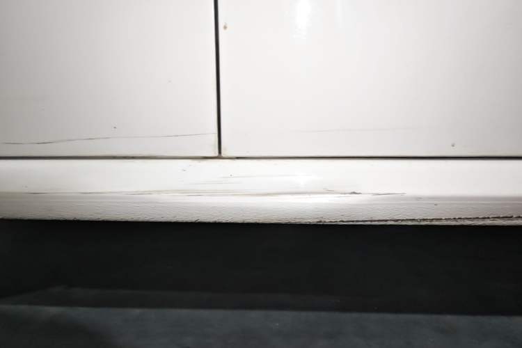 Used Volkswagen Lavida 2018 Classic 1.5L Automatic Fashion Edition China VI Standard Right Side Sill