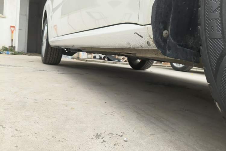 Used Volkswagen Lavida 2018 Classic 1.5L Automatic Fashion Edition China VI Standard Right Side Sill