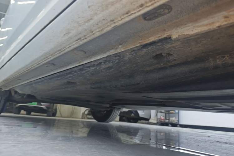 Used Volkswagen Lavida 2018 Hatchback 200TSI DSG Comfort Edition China V Standard Right Side Sill