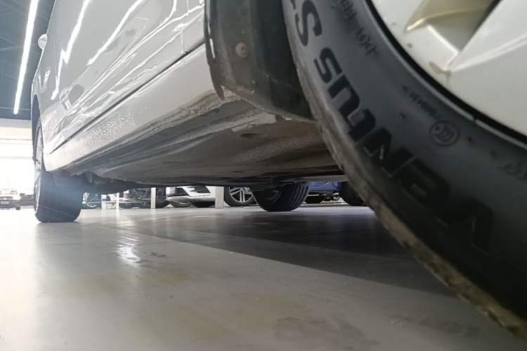 Used Volkswagen Lavida 2018 1.5L Automatic Comfort Edition China V Standard Right Side Sill