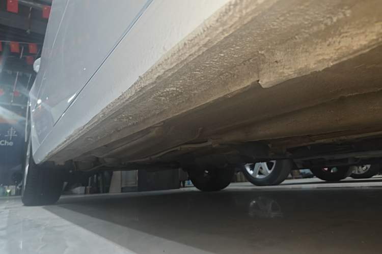Used Volkswagen Lavida 2018 Classic 1.5L Automatic Fashion Edition China VI Standard Right Side Sill