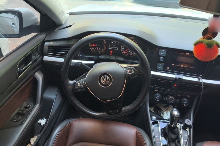 Used Volkswagen Lavida 2018 Hatchback 280TSI DSG Luxury Edition China V Standard Steering Wheel