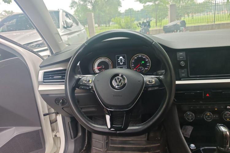 Used Volkswagen Lavida 2018 Hatchback 280TSI DSG Luxury Edition China V Standard Steering Wheel