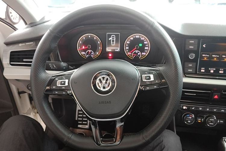 Used Volkswagen Lavida 2018 Hatchback 280TSI DSG Luxury Edition China V Standard Steering Wheel