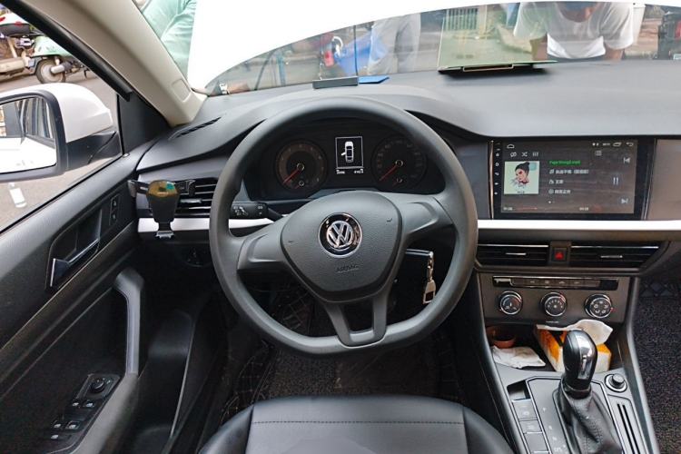 Used Volkswagen Lavida 2018 1.5L Automatic Fashion Edition China V Standard Steering Wheel
