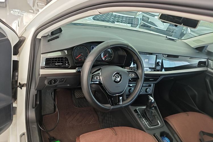 Used Volkswagen Lavida 2018 Hatchback 280TSI DSG Comfort Edition China V Standard Steering Wheel