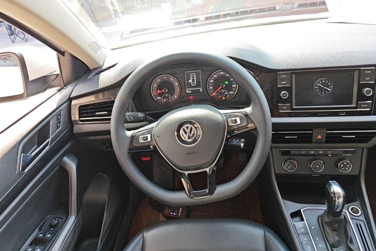 Used Volkswagen Lavida 2018 1.5L Automatic Comfort Edition China V Standard Steering Wheel