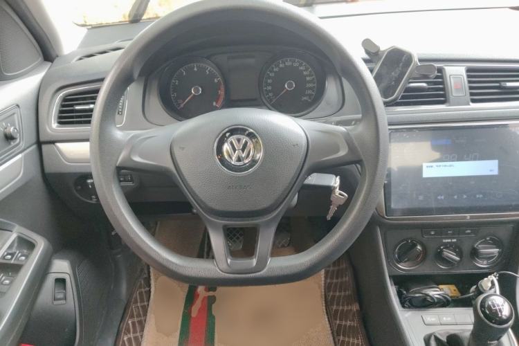 Used Volkswagen Lavida 2018 Classic 1.5L Manual Fashion Edition China VI Standard Steering Wheel