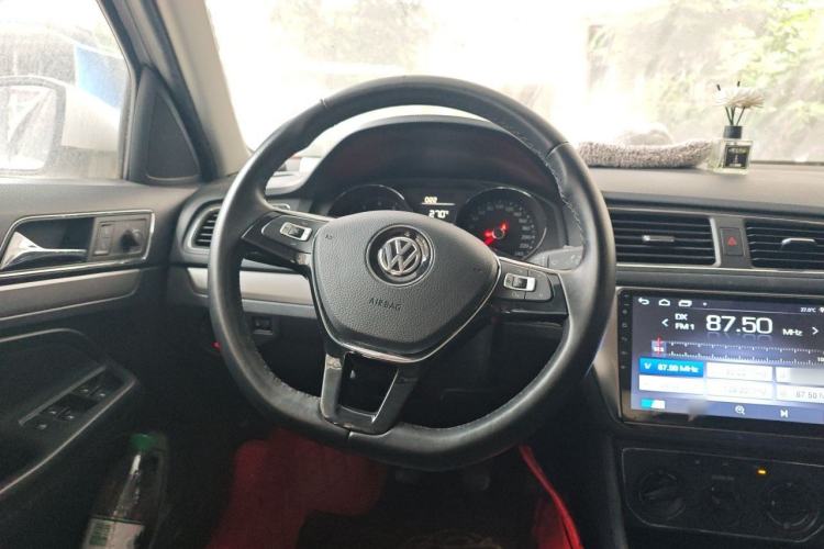 Used Volkswagen Lavida 2018 Classic 1.5L Manual Comfort Edition China VI Standard Steering Wheel