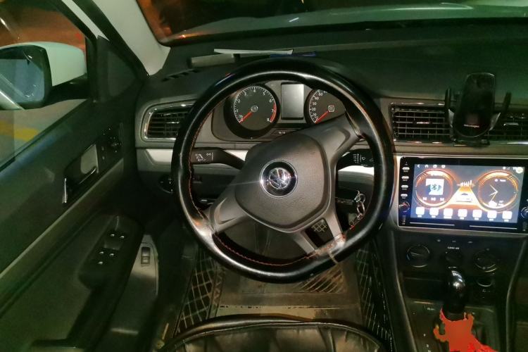 Used Volkswagen Lavida 2018 Classic 1.5L Automatic Fashion Edition China VI Standard Steering Wheel