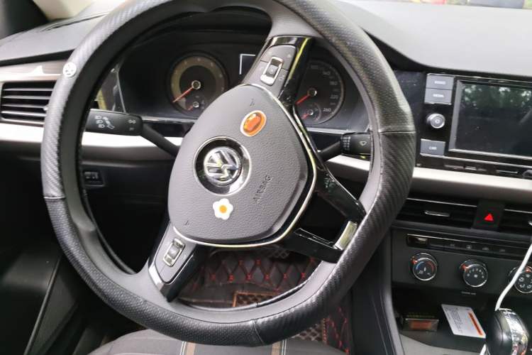 Used Volkswagen Lavida 2018 280TSI DSG Comfort Edition China V Standard Steering Wheel