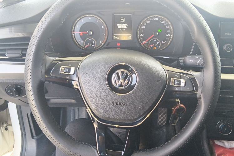 Used Volkswagen Lavida 2018 Hatchback 200TSI DSG Comfort Edition China V Standard Steering Wheel