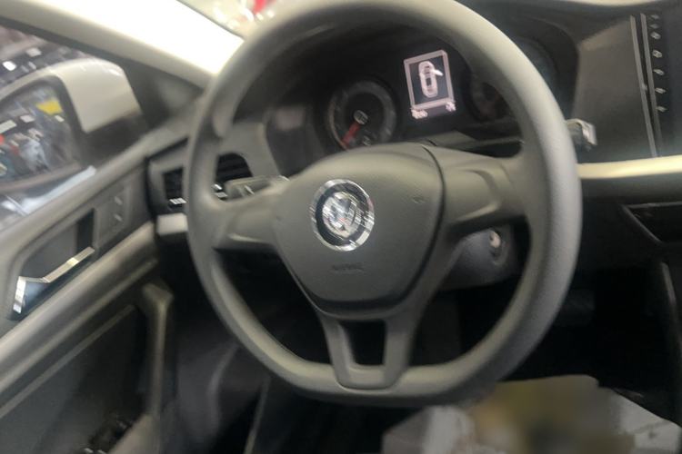 Used Volkswagen Lavida 2018 1.5L Automatic Fashion Edition China V Standard Steering Wheel