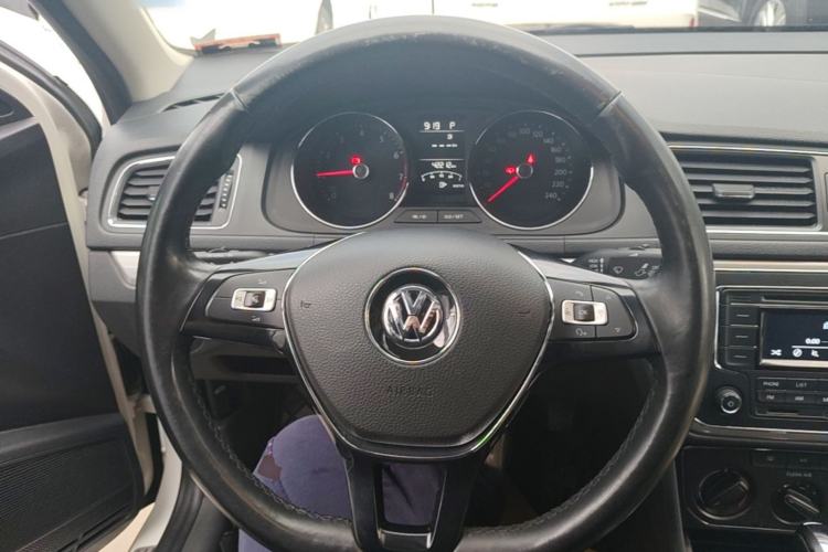 Used Volkswagen Lavida 2018 Classic 1.5L Automatic Comfort Edition China VI Standard Steering Wheel