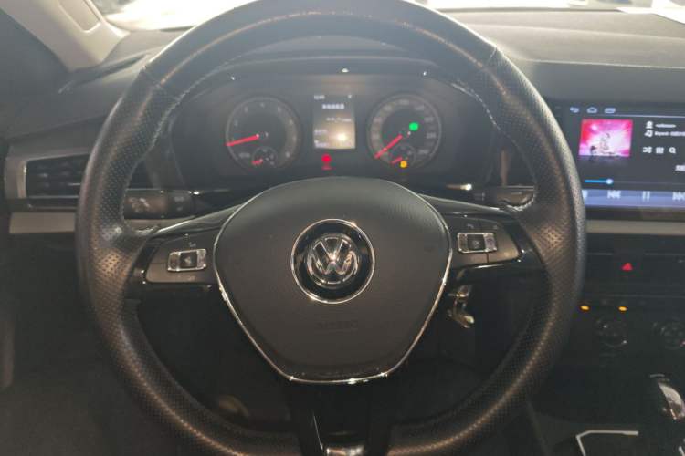 Used Volkswagen Lavida 2018 Hatchback 200TSI DSG Comfort Edition China V Standard Steering Wheel