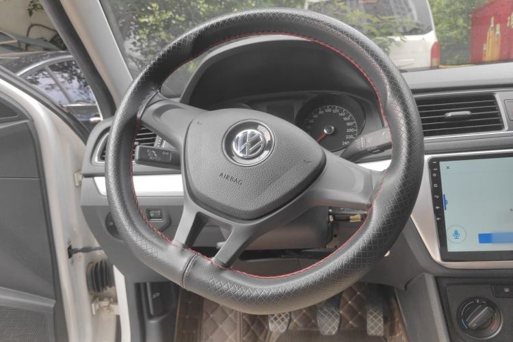 Used Volkswagen Lavida 2018 Classic 1.5L Manual Fashion Edition China VI Standard Steering Wheel