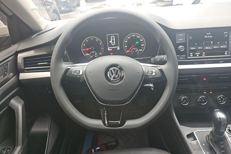 Used Volkswagen Lavida 2018 1.5L Automatic Comfort Edition China V Standard Steering Wheel