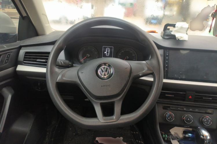 Used Volkswagen Lavida 2018 1.5L Automatic Fashion Edition China V Standard Steering Wheel
