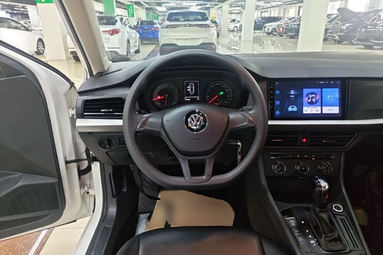 Used Volkswagen Lavida 2018 1.5L Automatic Fashion Edition China V Standard Steering Wheel