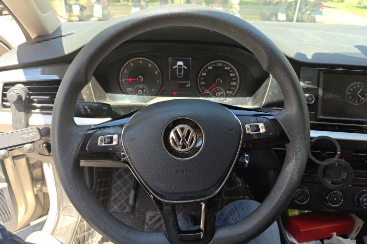 Used Volkswagen Lavida 2018 1.5L Manual Comfort Edition China V Standard Steering Wheel