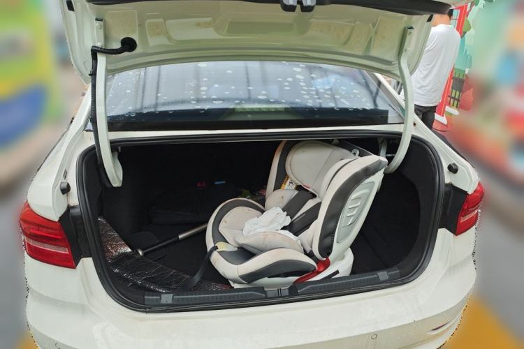 Used Volkswagen Lavida 2018 1.5L Automatic Fashion Edition China V Standard Trunk
