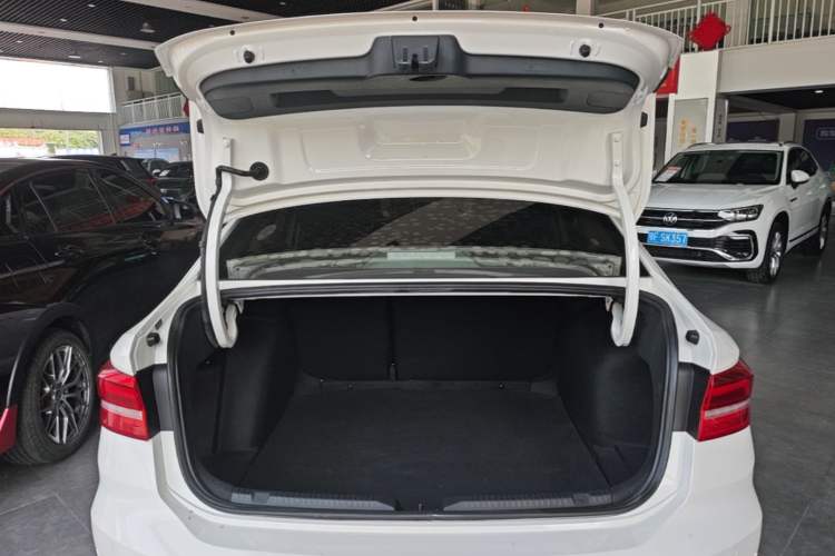 Used Volkswagen Lavida 2018 280TSI DSG Comfort Edition China V Standard Trunk
