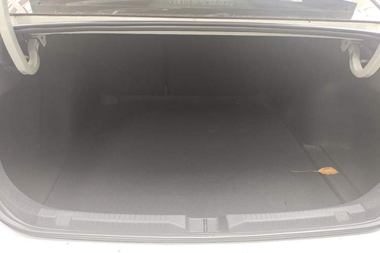 Used Volkswagen Lavida 2018 280TSI DSG Comfort Edition China V Standard Trunk