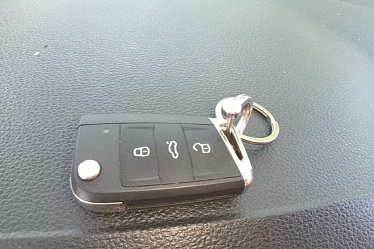 Used Volkswagen Lavida 2018 1.5L Automatic Comfort Edition China V Standard Vehicle Key