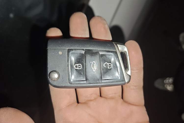 Used Volkswagen Lavida 2018 1.5L Automatic Comfort Edition China V Standard Vehicle Key