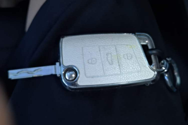 Used Volkswagen Lavida 2018 1.5L Automatic Fashion Edition China V Standard Vehicle Key