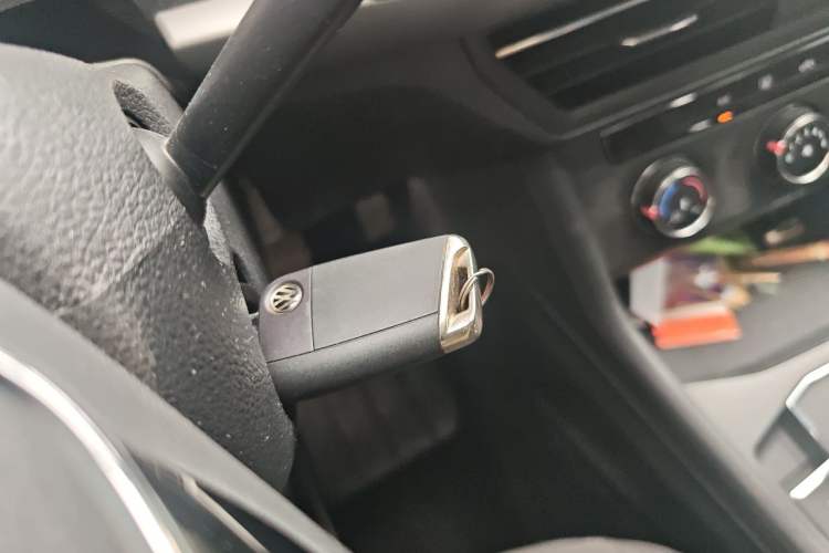 Used Volkswagen Lavida 2018 Hatchback 200TSI DSG Comfort Edition China V Standard Vehicle Key