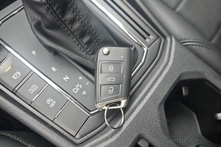 Used Volkswagen Lavida 2018 1.5L Automatic Comfort Edition China V Standard Vehicle Key